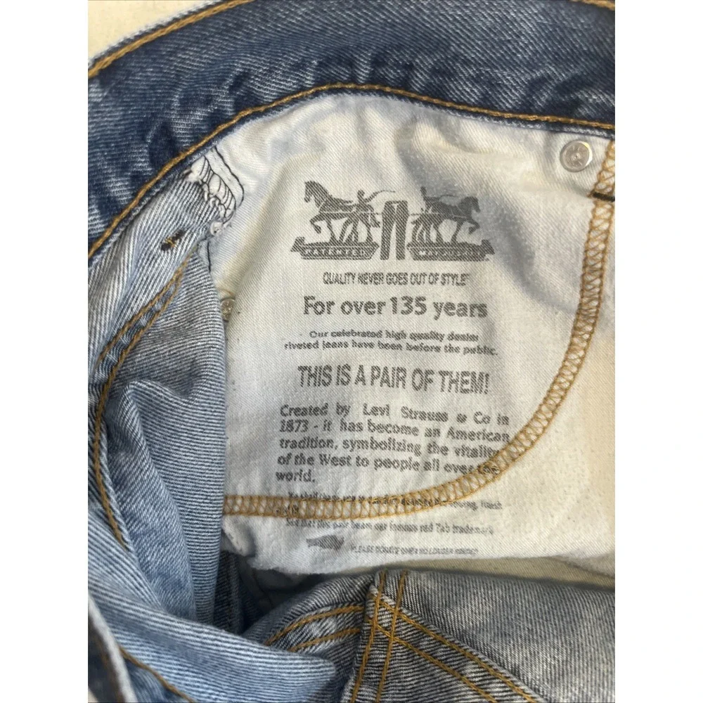 Levi's 550 Jeans Men's 36x32 (Actual: 36x31) Medium Wash Relaxed Fit